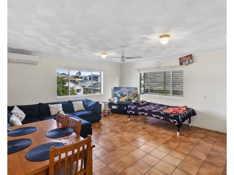 72 Thomas Street, Greenslopes QLD 4120