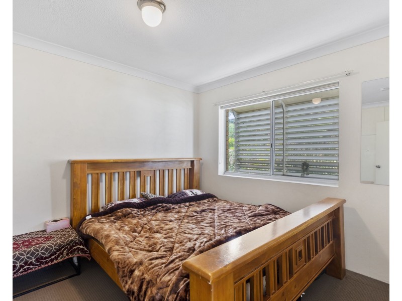 72 Thomas Street, Greenslopes QLD 4120