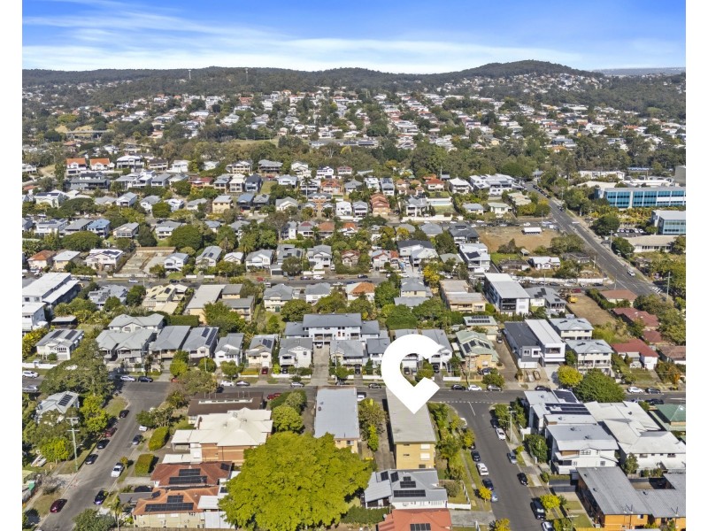 72 Thomas Street, Greenslopes QLD 4120