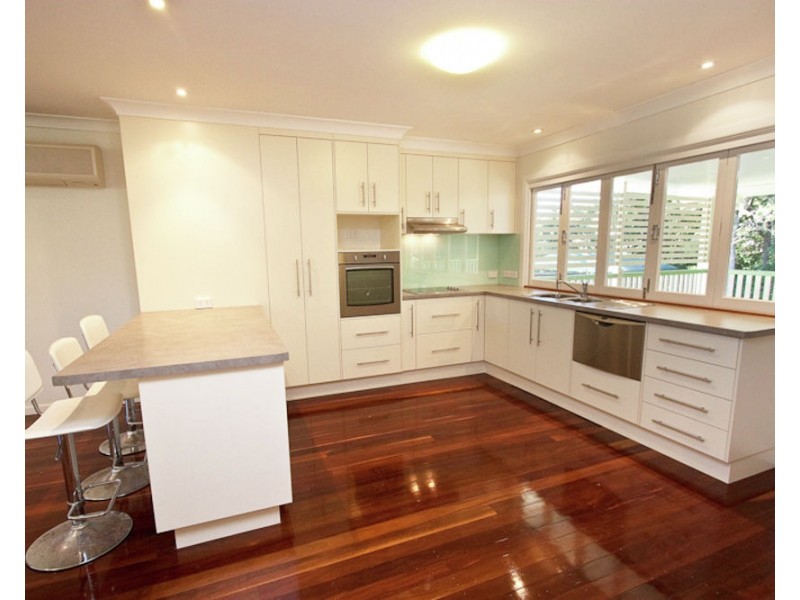 76 Lunga Street, Carina QLD 4152