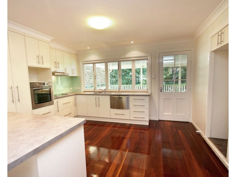 76 Lunga Street, Carina QLD 4152