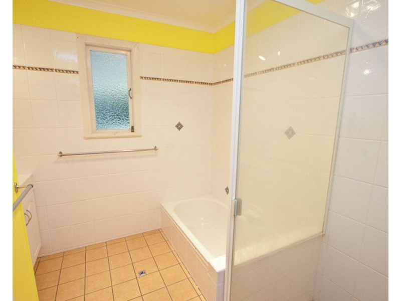 76 Lunga Street, Carina QLD 4152