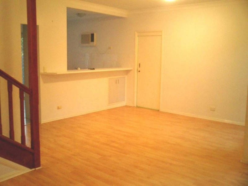 27 Hillside Crescent, Seven Hills QLD 4170