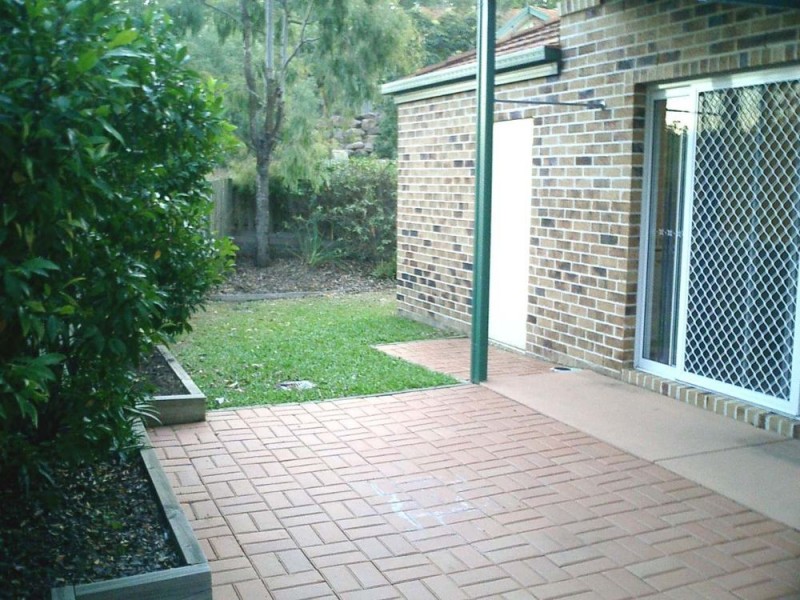 27 Hillside Crescent, Seven Hills QLD 4170