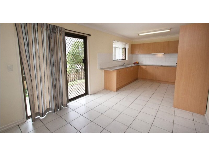 10 Banwell Crescent, Carindale QLD 4152