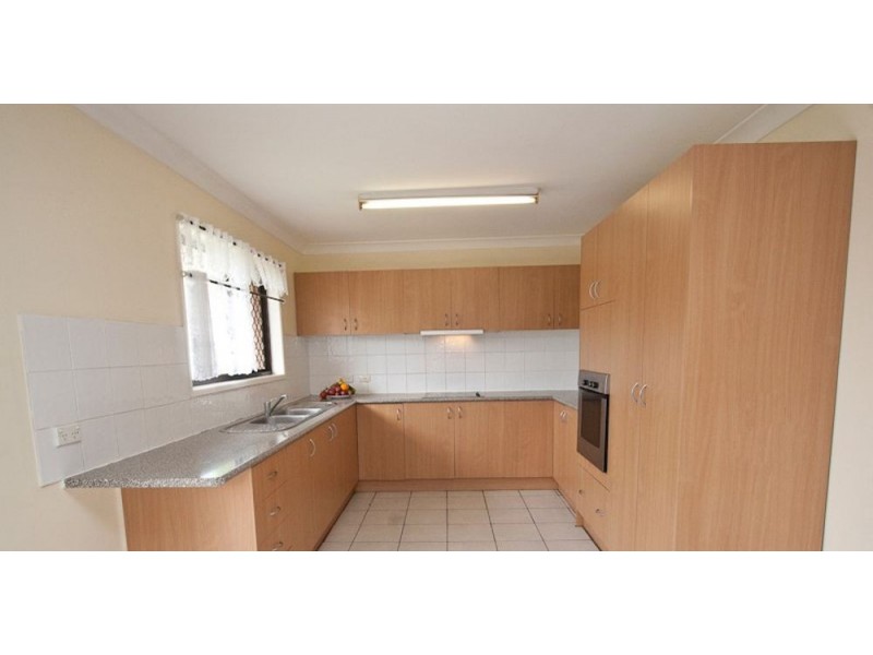 10 Banwell Crescent, Carindale QLD 4152