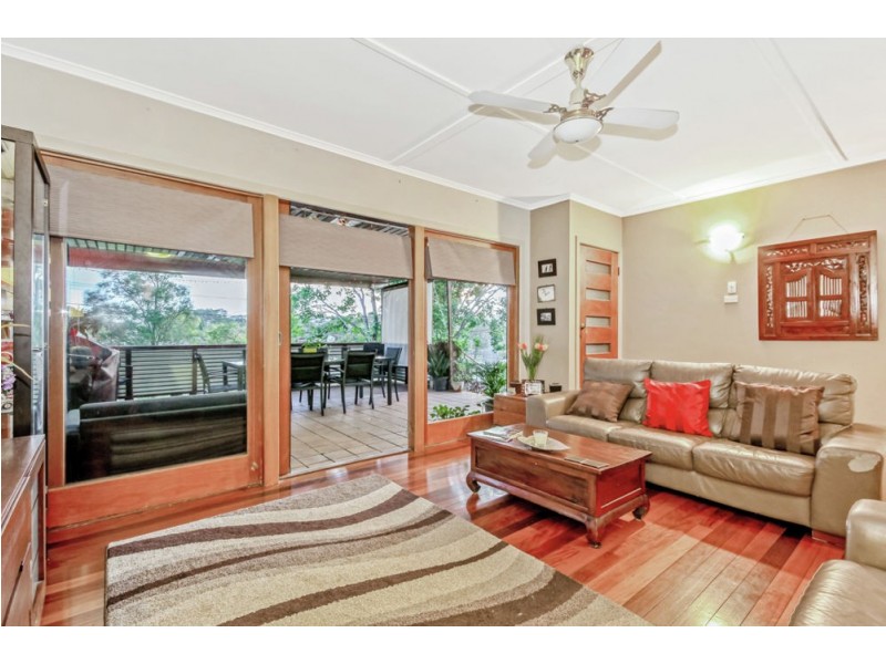20 Enderby Street, Mount Gravatt East QLD 4122