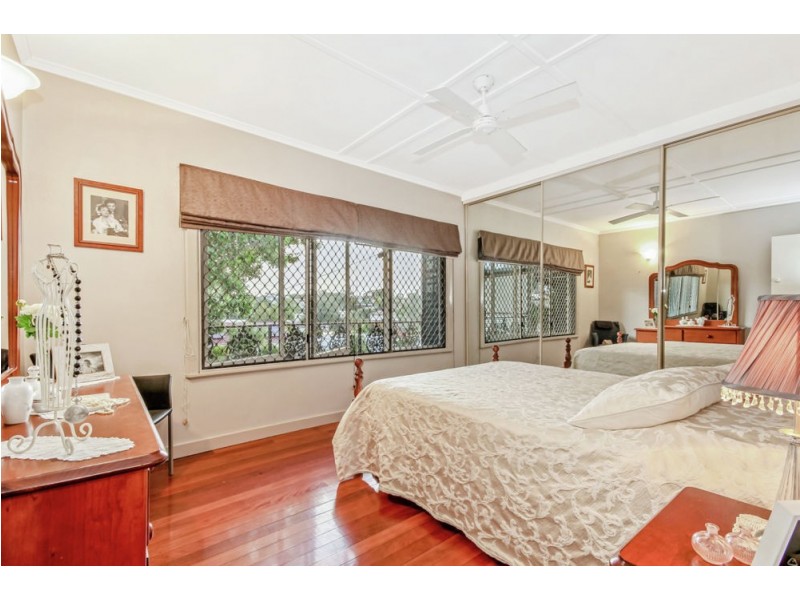 20 Enderby Street, Mount Gravatt East QLD 4122