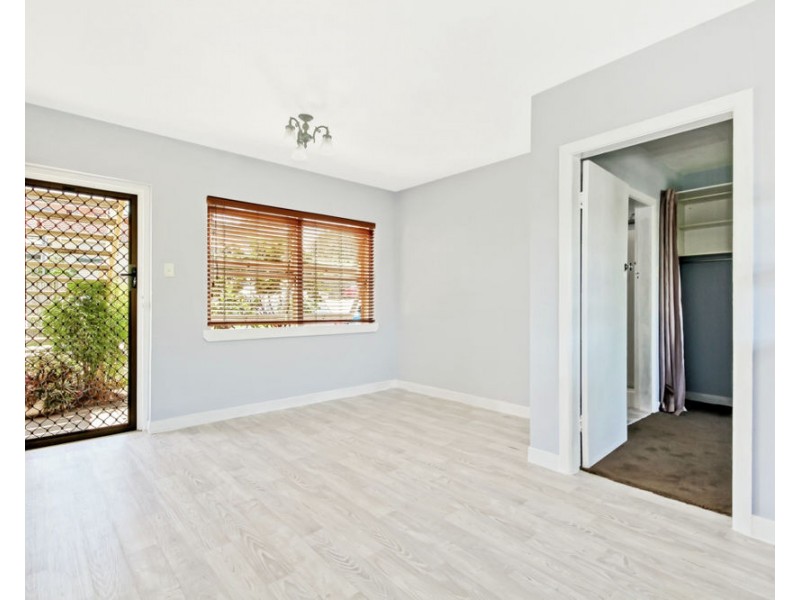 2/243 Old Cleveland Road, Coorparoo QLD 4151