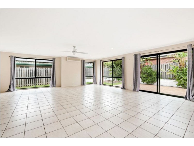 18 Taltarni Circuit, Mitchelton QLD 4053