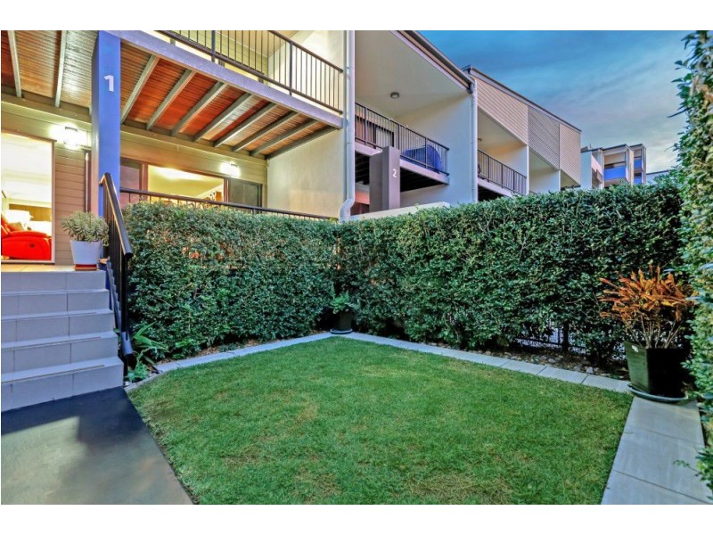 1/2180 Logan Road, Upper Mount Gravatt QLD 4122