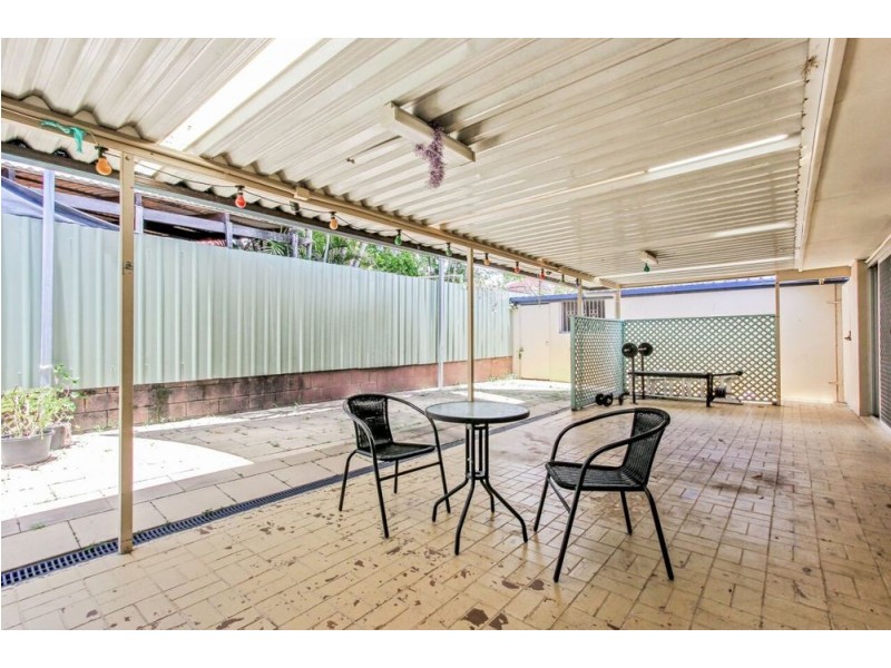 525 Broadwater Road, Mansfield QLD 4122