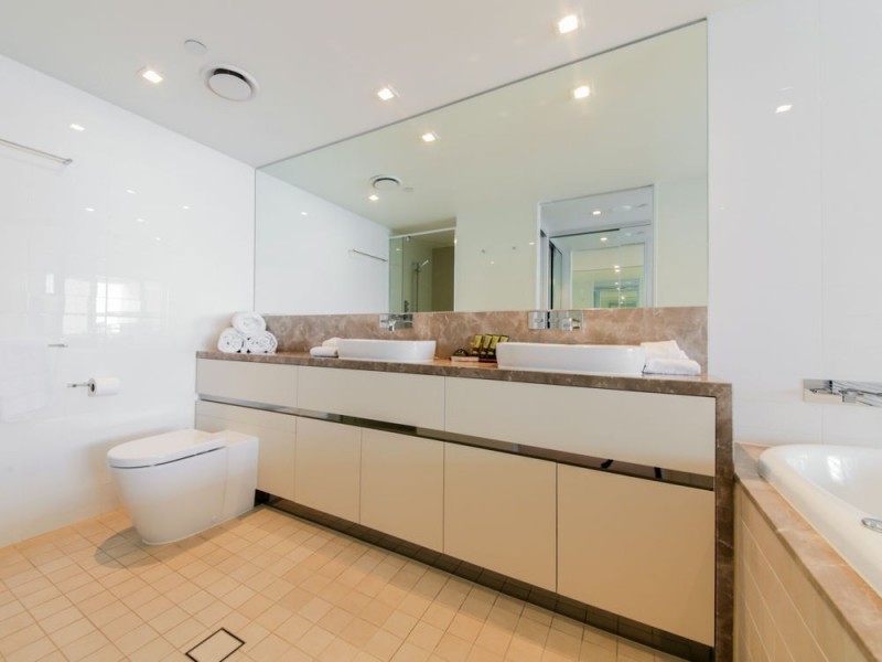 803/4-14 The Esplanade, Surfers Paradise QLD 4217