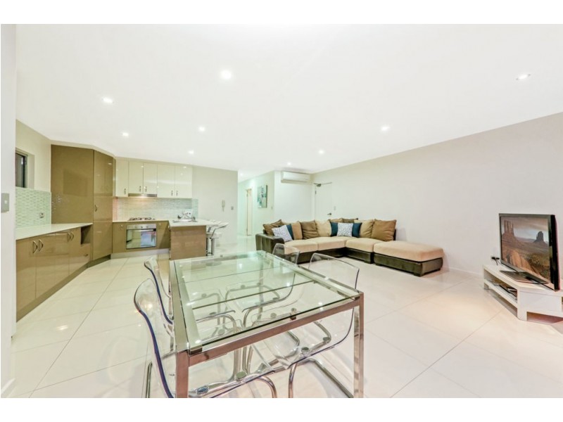 1/53 Douglas Street, Greenslopes QLD 4120