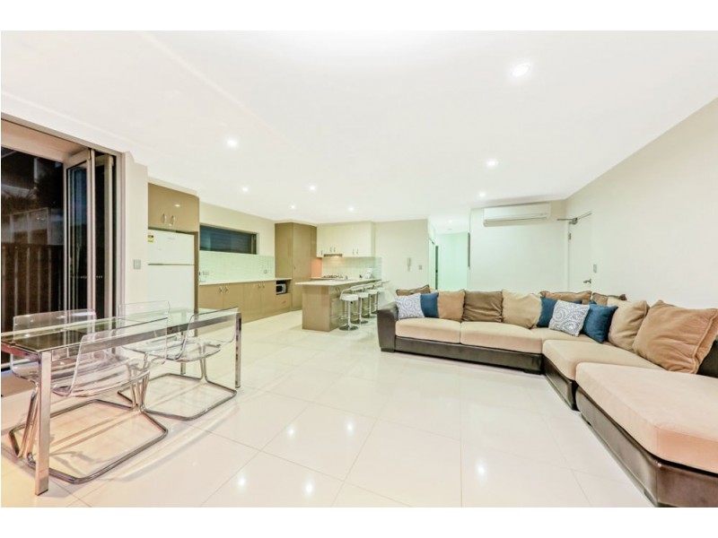 1/53 Douglas Street, Greenslopes QLD 4120