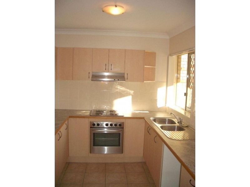 3 16 Flavelle Street, Carina QLD 4152