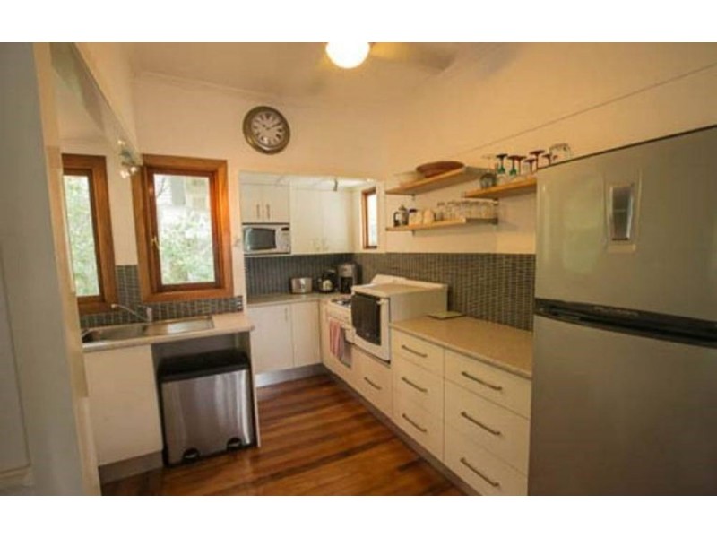 14 Doyle Street, Coorparoo QLD 4151