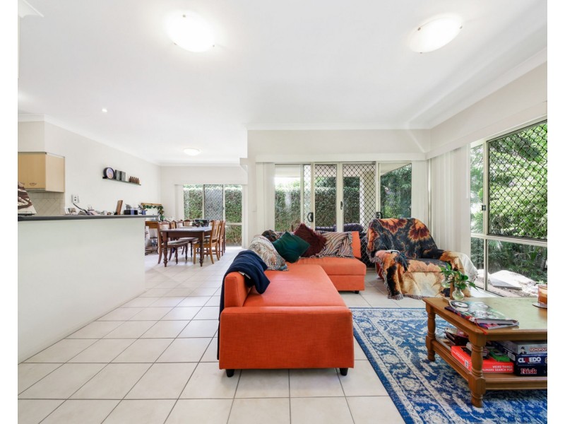 19 Oleander Place, Carindale QLD 4152