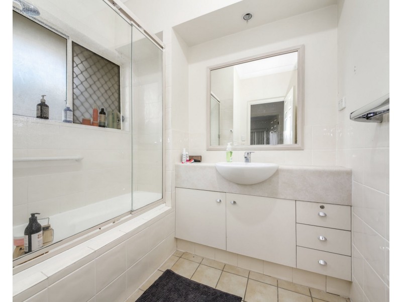 19 Oleander Place, Carindale QLD 4152