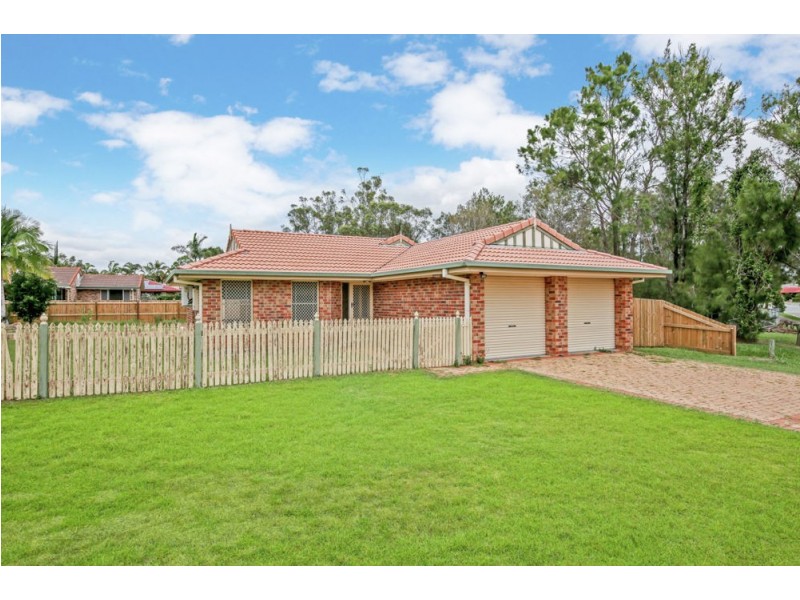 11 Kilsay Crescent, Meadowbrook QLD 4131