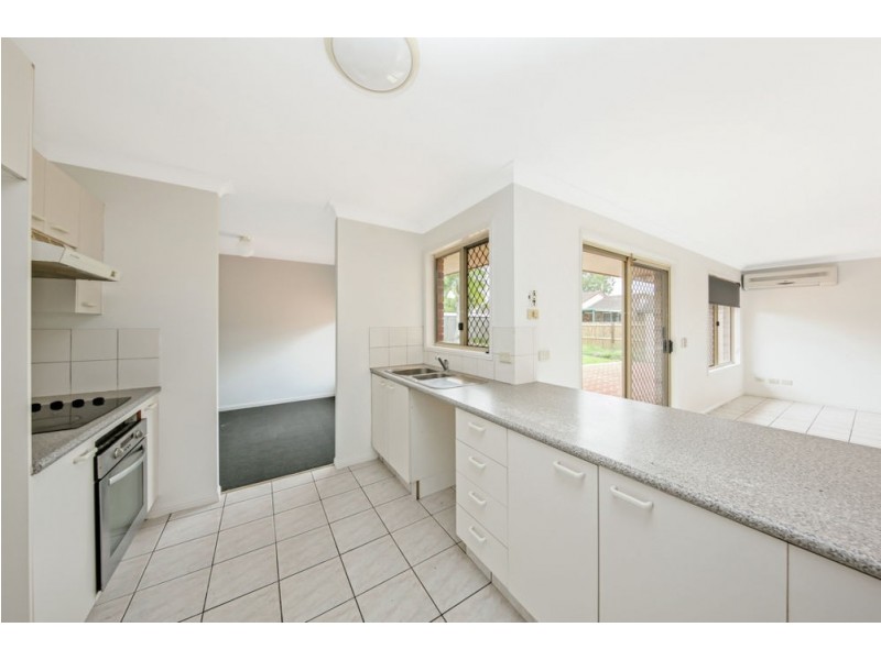 11 Kilsay Crescent, Meadowbrook QLD 4131