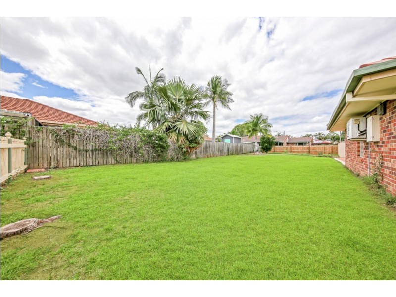 11 Kilsay Crescent, Meadowbrook QLD 4131