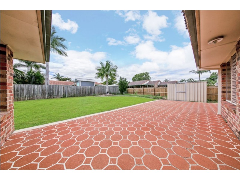 11 Kilsay Crescent, Meadowbrook QLD 4131