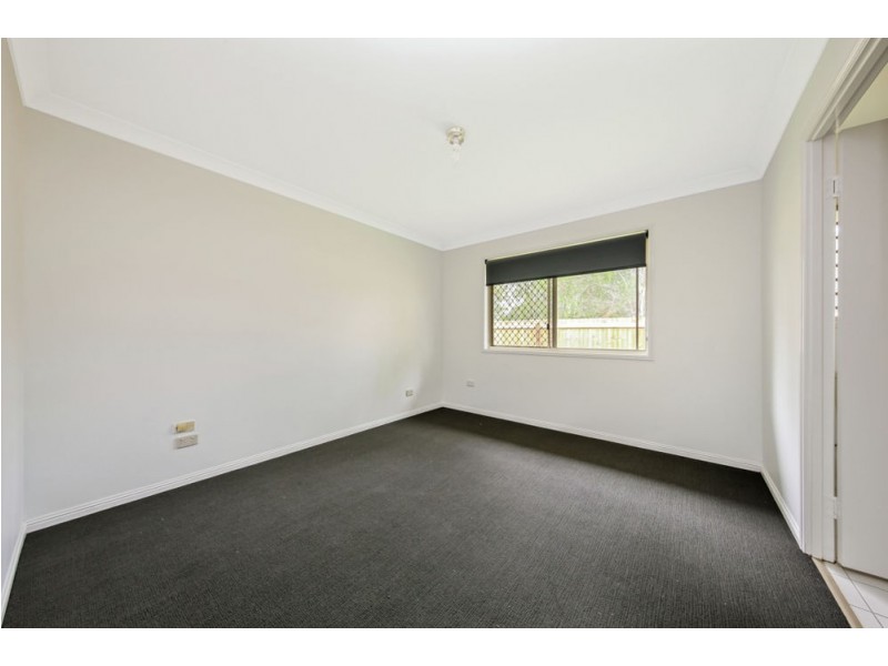 11 Kilsay Crescent, Meadowbrook QLD 4131