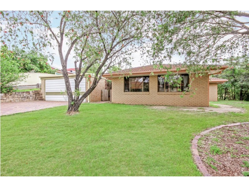 10 Rossmoya Street, Carindale QLD 4152