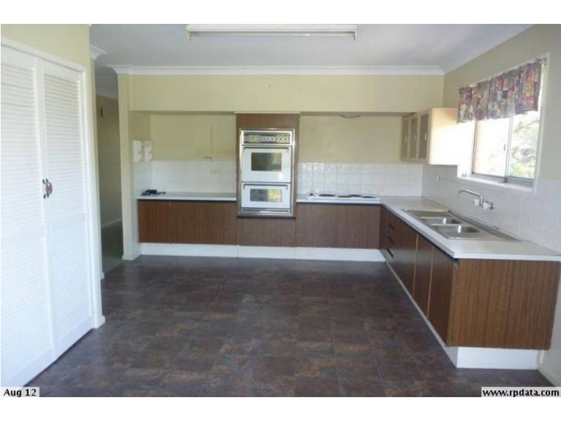 28B Hector Road, Holland Park QLD 4121