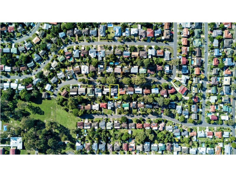 34 Lewana Street, Mansfield QLD 4122