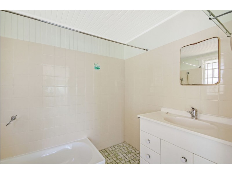 15 hawdon Street, Wilston QLD 4051