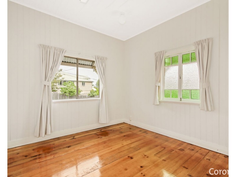 48 Sackville Street, Greenslopes QLD 4120