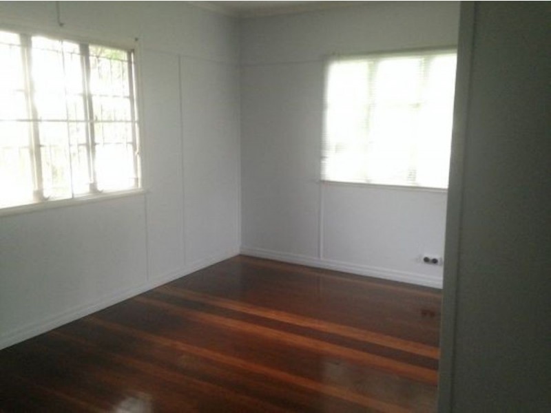 50 Dickenson Street, Carina QLD 4152