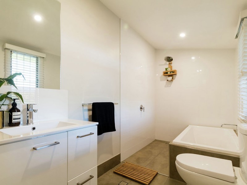 3 Bower Street, Annerley QLD 4103