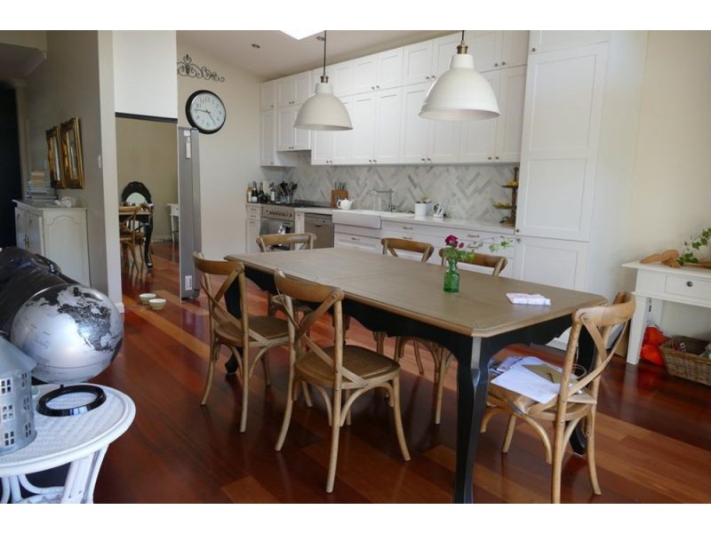 68 Temple Street, Coorparoo QLD 4151