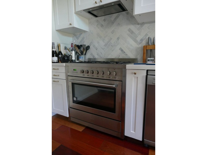 68 Temple Street, Coorparoo QLD 4151