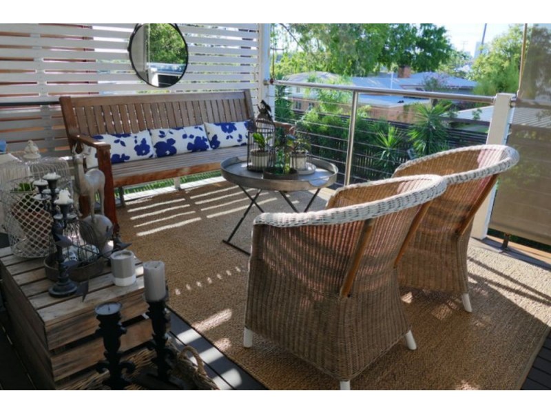 68 Temple Street, Coorparoo QLD 4151