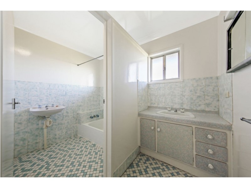 9 Pavo Street, Camp Hill QLD 4152