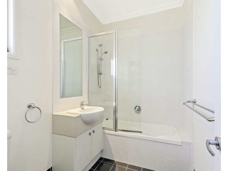 2/86 Ferndale Street, Annerley QLD 4103