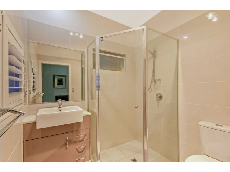 51 Douglas Street, Greenslopes QLD 4120