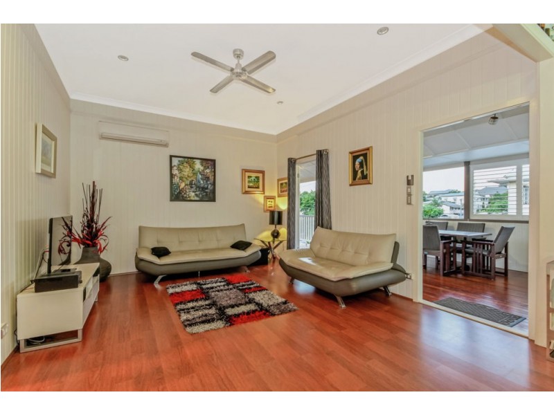 51 Douglas Street, Greenslopes QLD 4120