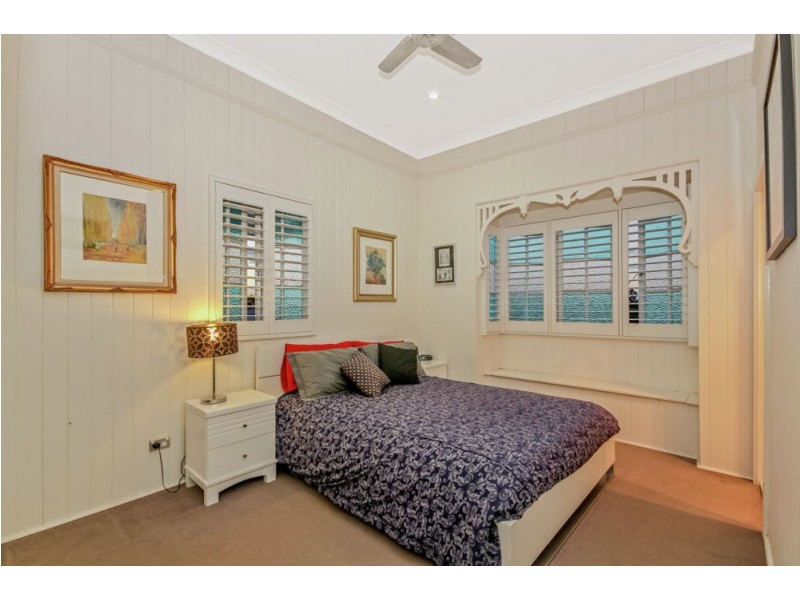 51 Douglas Street, Greenslopes QLD 4120