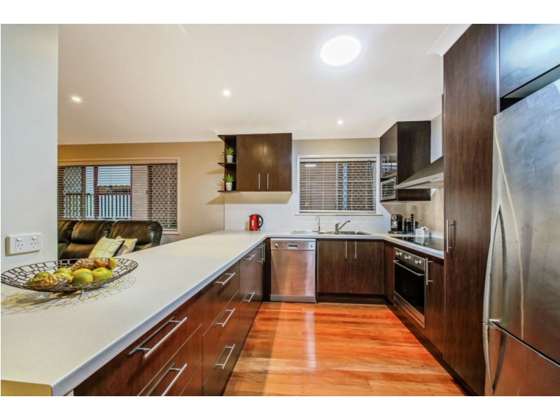 11 Colombo Street, Wishart QLD 4122