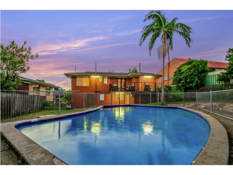 11 Colombo Street, Wishart QLD 4122