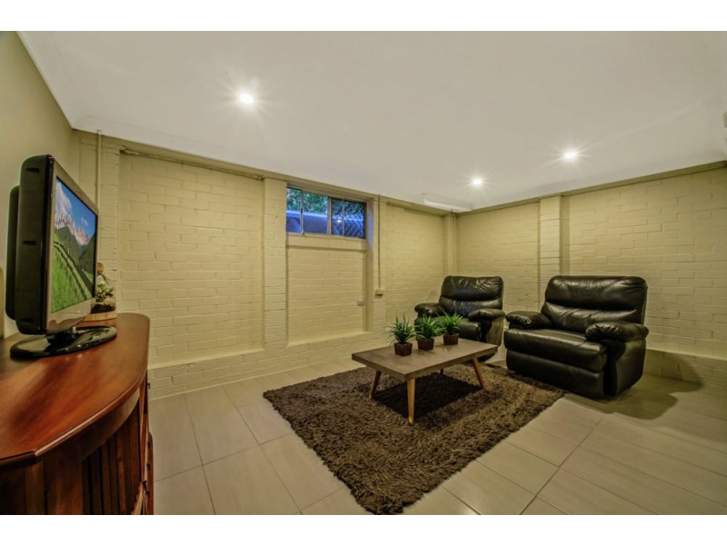 11 Colombo Street, Wishart QLD 4122