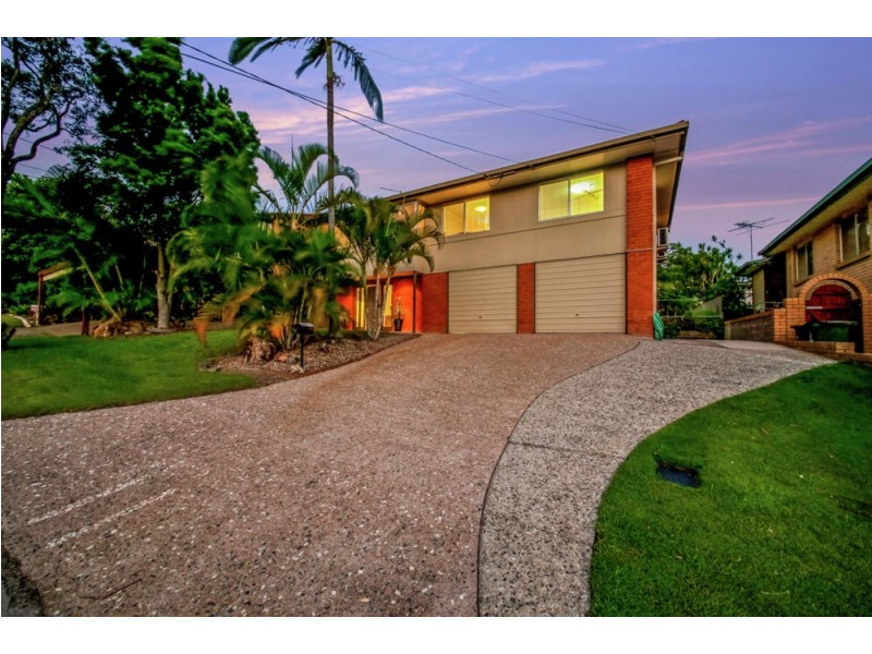 11 Colombo Street, Wishart QLD 4122