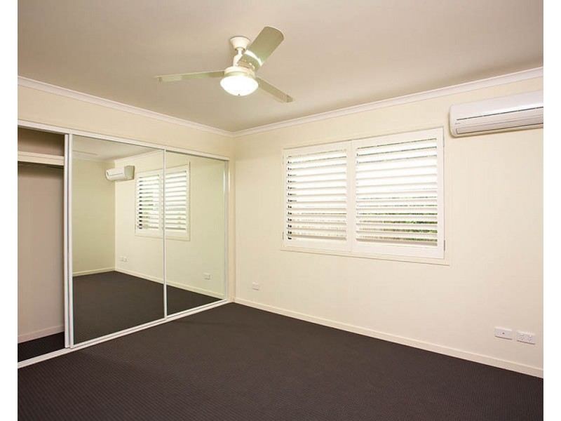 1/175 Norman Ave, Norman Park QLD 4170