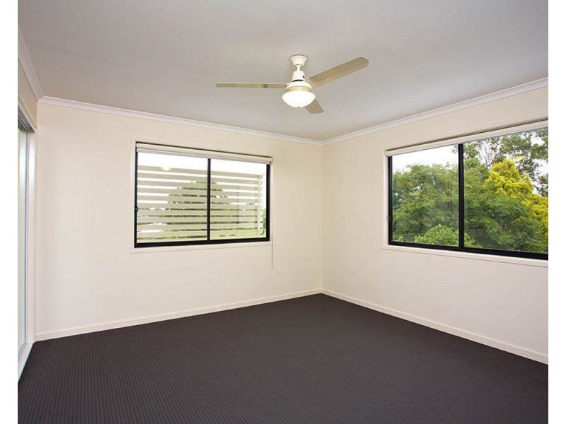 1/175 Norman Ave, Norman Park QLD 4170