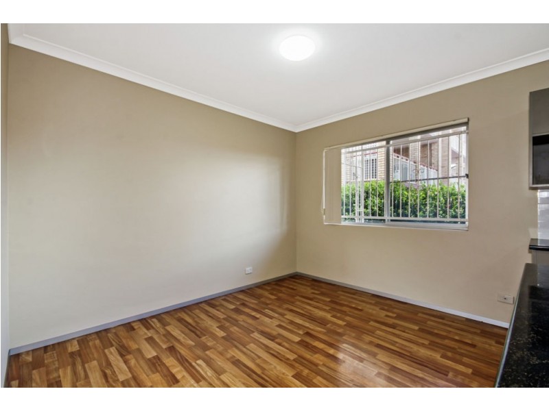 2/8 Noela Street, Coorparoo QLD 4151